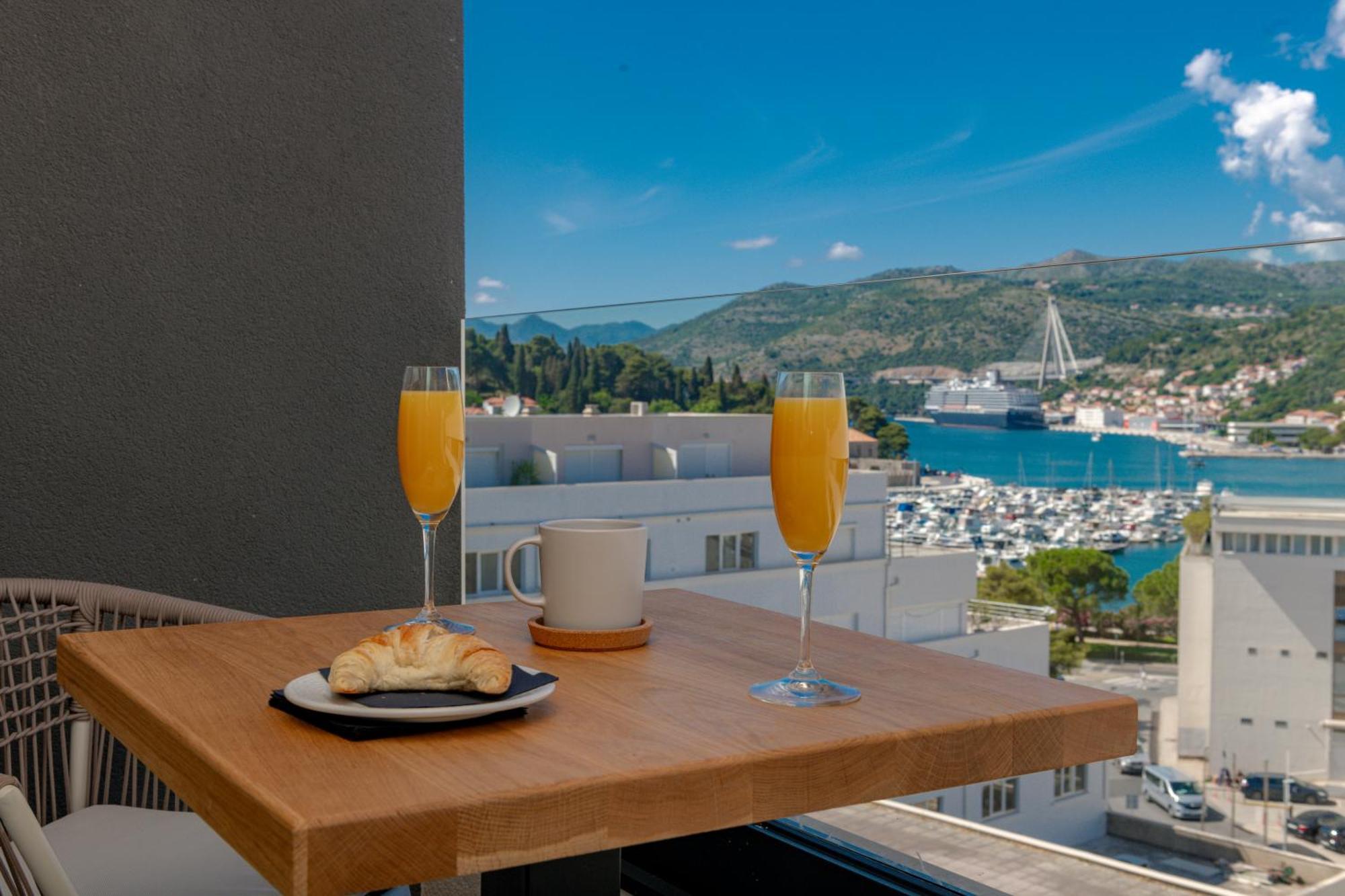Nunas Luxury Port Residences